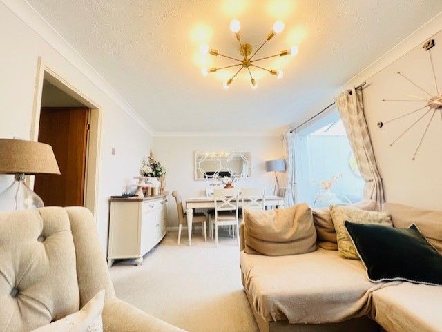 Property photo 2 of 21