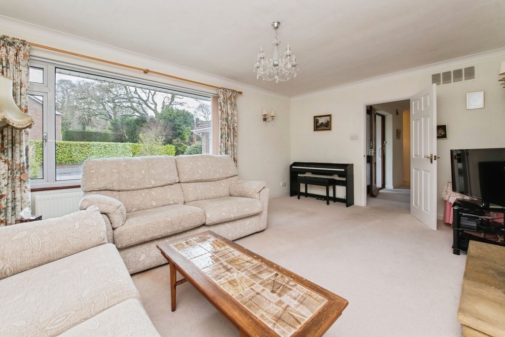 Property photo 3 of 20 Pbox-Img.Jpg