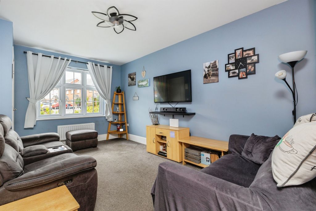 Property photo 2 of 13