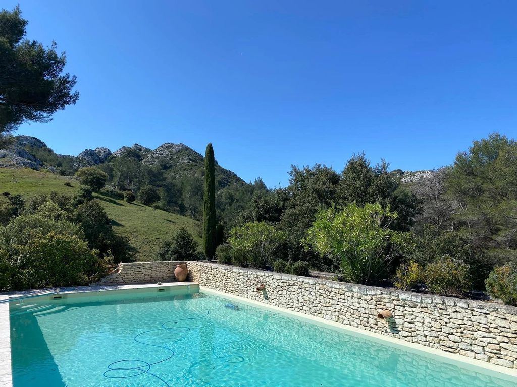 Property photo 2 of 8