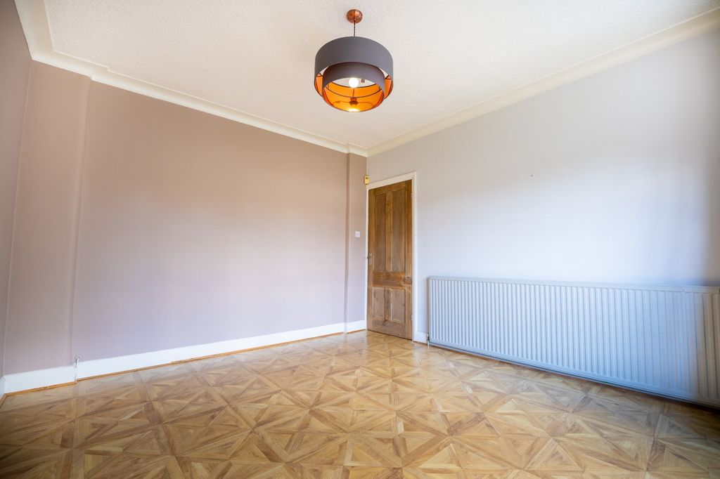 Property photo 3 of 18 Dining Room