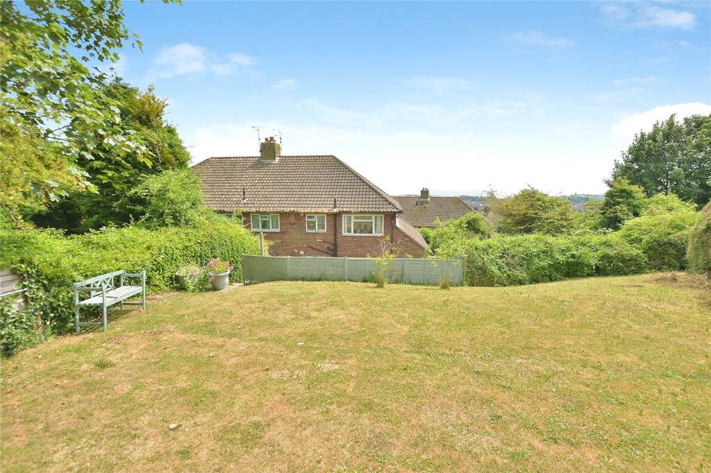 Property photo 2 of 19 Picture No. 18