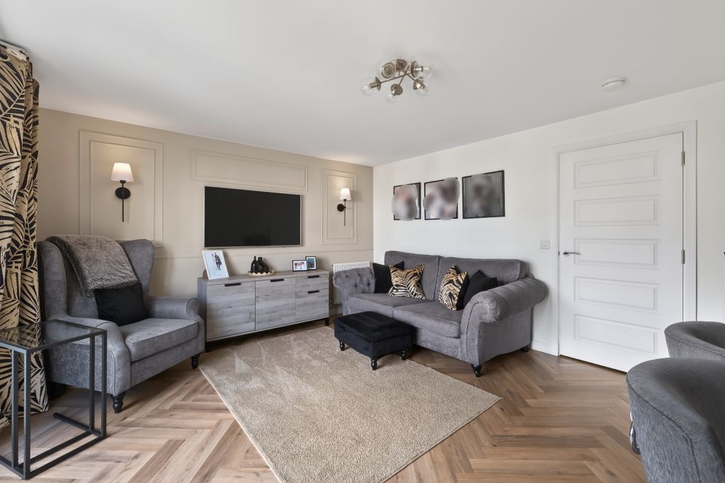 Property photo 2 of 48