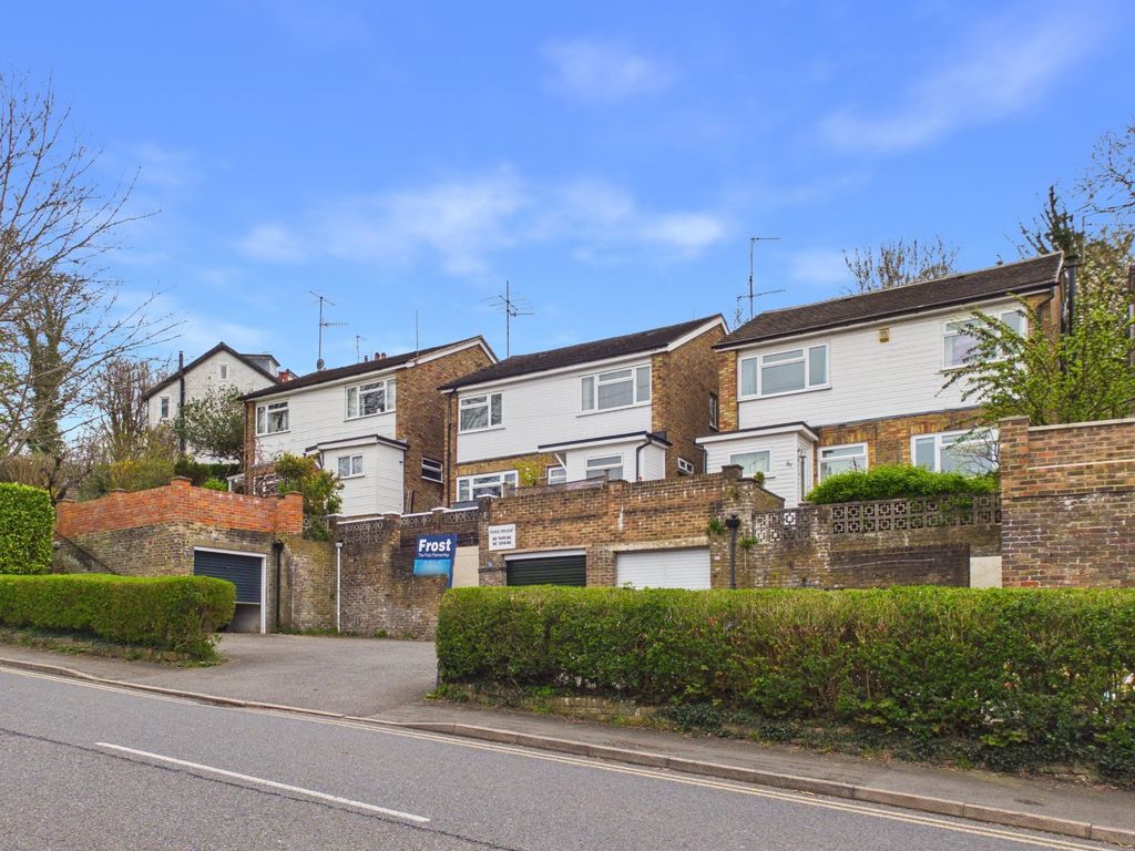 Property photo 1 of 21 Front