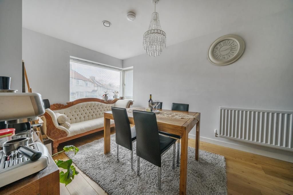 Property photo 3 of 16 Dining Room