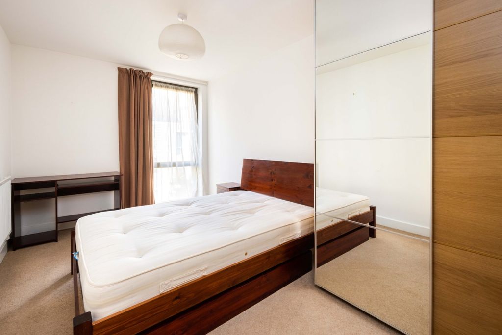 Property photo 3 of 9 Bedroom 2