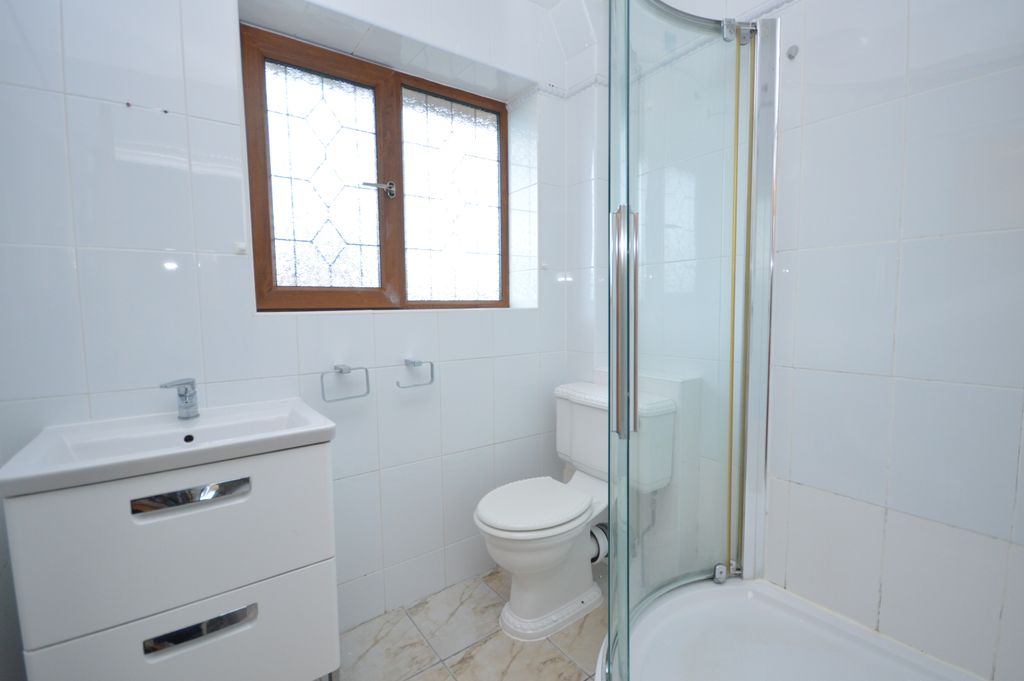 Property photo 3 of 10 Shower Room