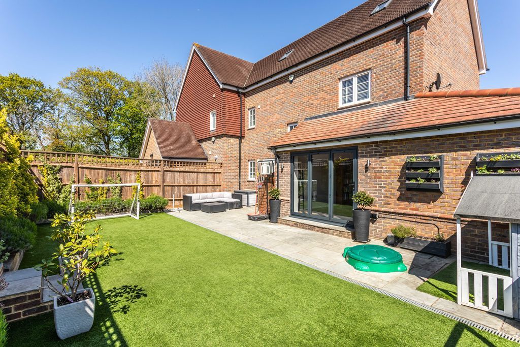 Property photo 2 of 32 Photo 30