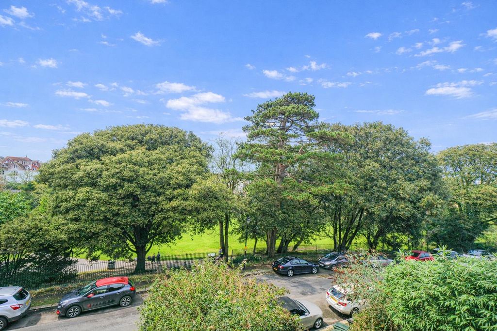 Additional image 5 of 4 bed maisonette for saleLower Park Road, Hastings TN34