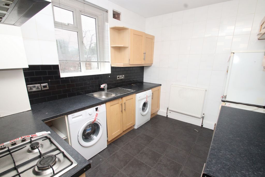 Property photo 2 of 19 Photo 8