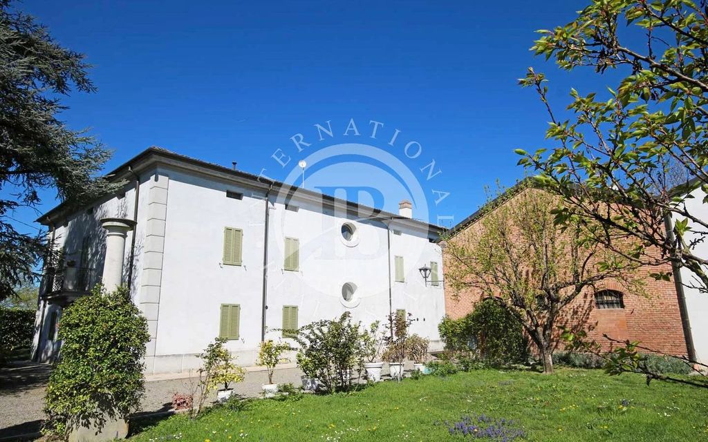 Property photo 3 of 40