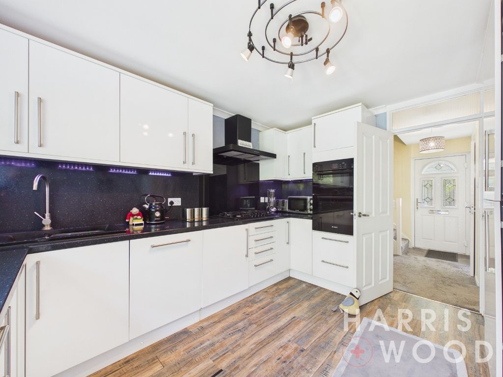 Property photo 2 of 24 5159933