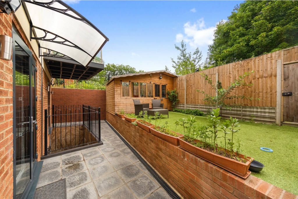 Property photo 3 of 15