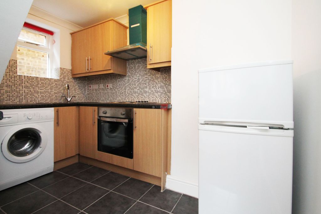 Property photo 3 of 6 Photo 7