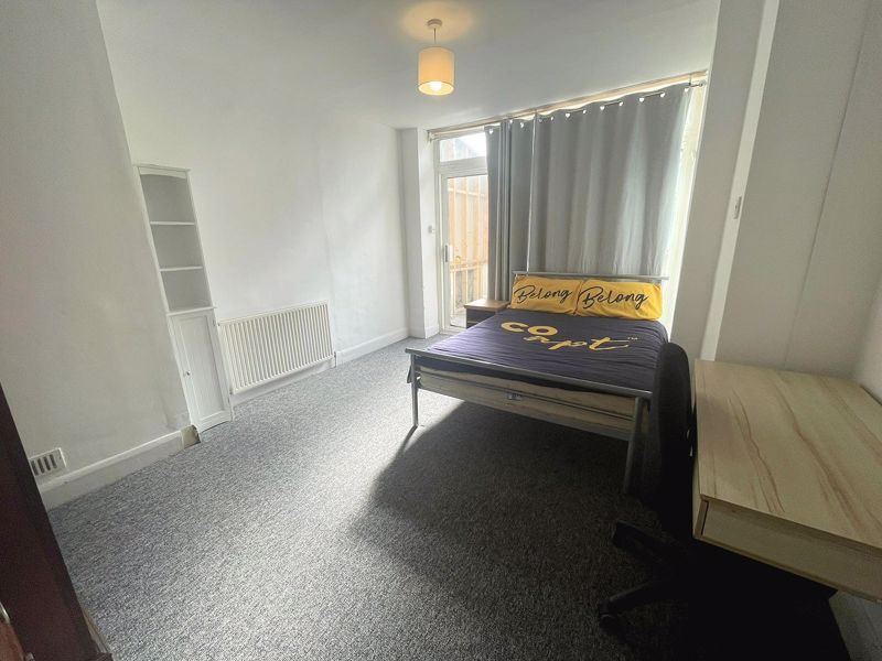 Property photo 3 of 9 Photo 13