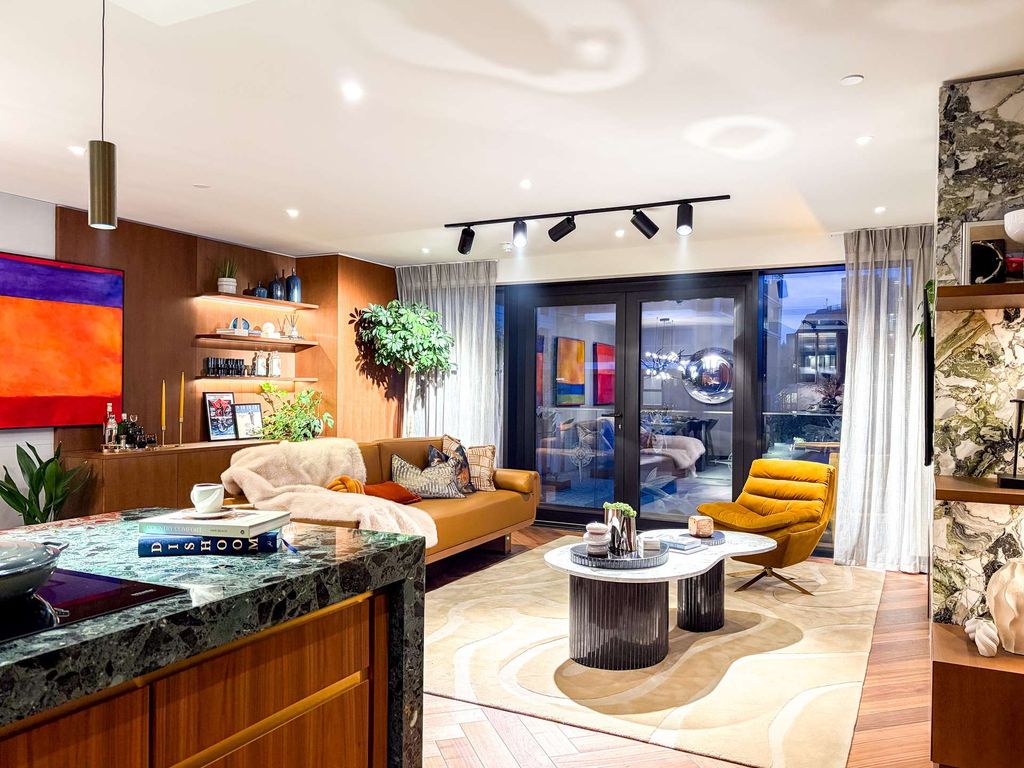 Property photo 1 of 21