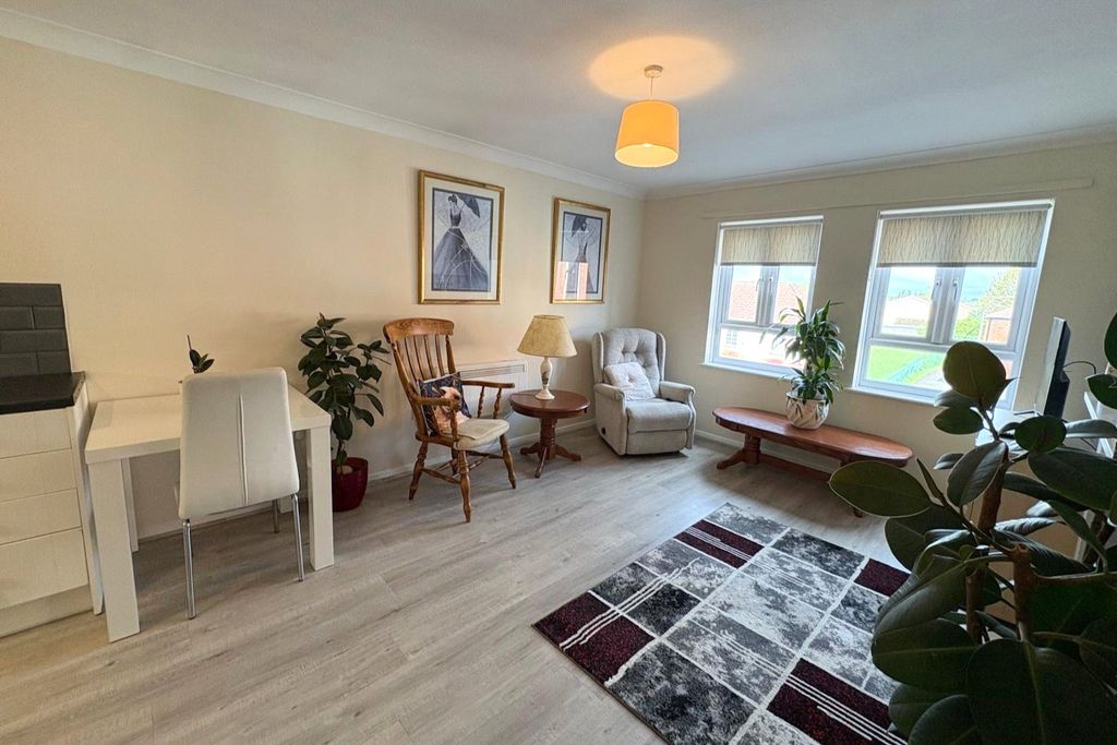 Property photo 3 of 9 Picture No. 02