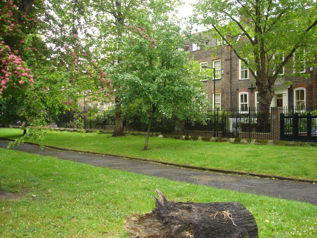 Property photo 2 of 6 External