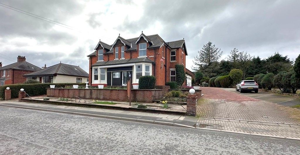 Property photo 1 of 12 Photo 1