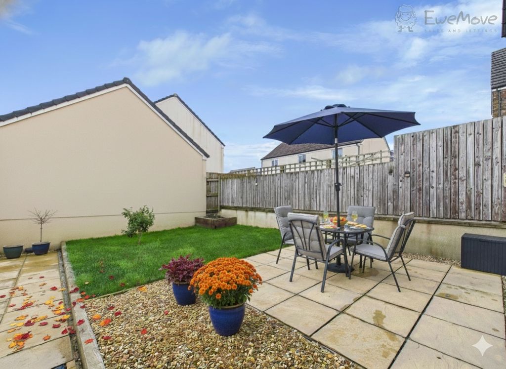 Property photo 3 of 16 Ewemove South Molton - Patio And Garden