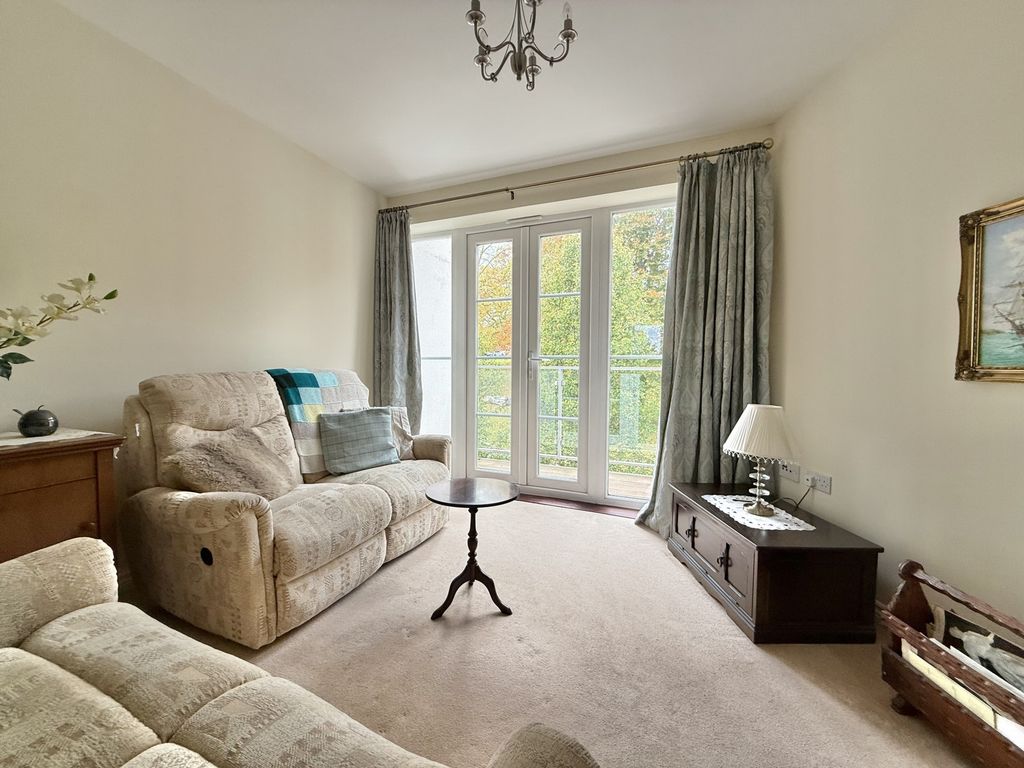 Property photo 2 of 20 Photo 6