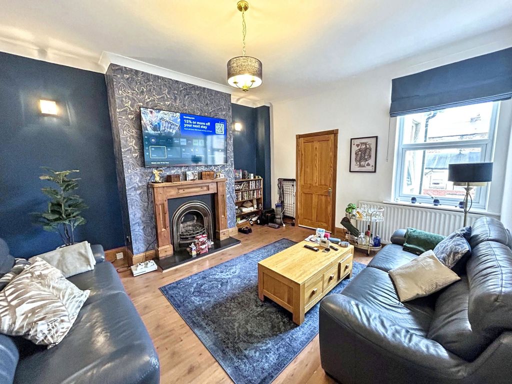 Property photo 2 of 7