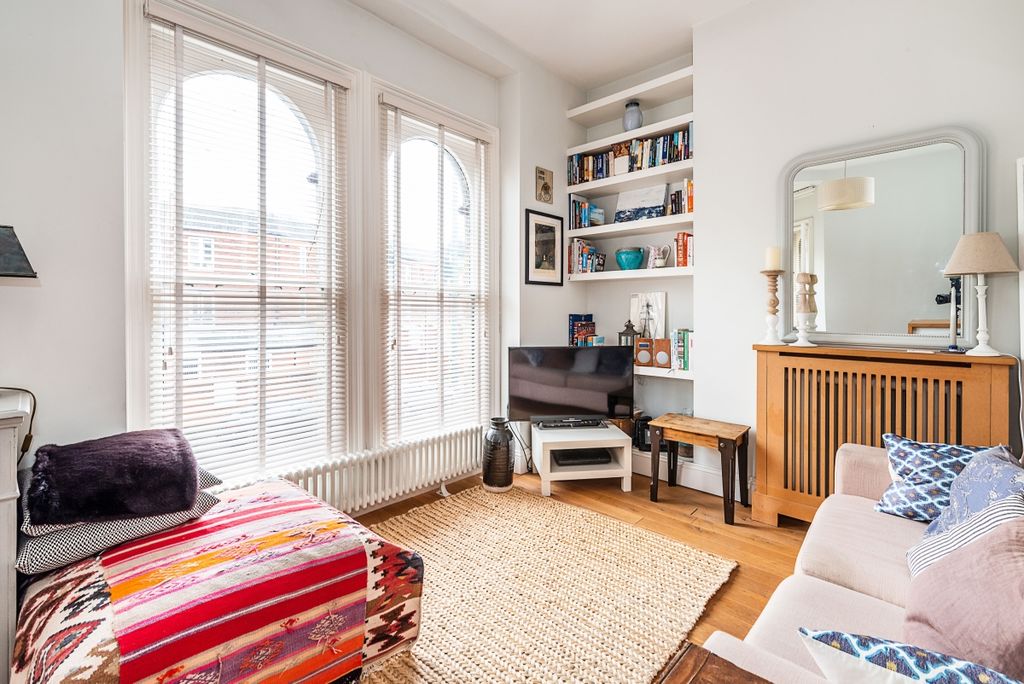 Property photo 2 of 8