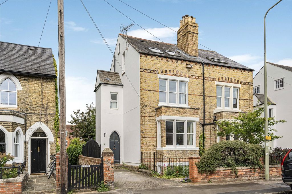 Property photo 1 of 10 Picture No. 28