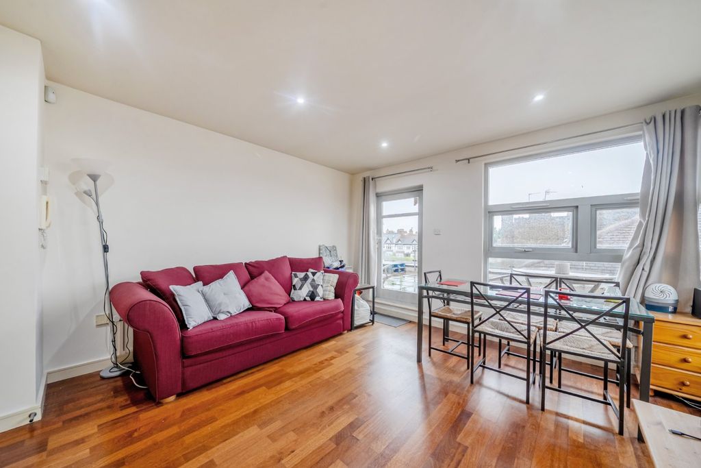 Property photo 1 of 10 Picture No. 18