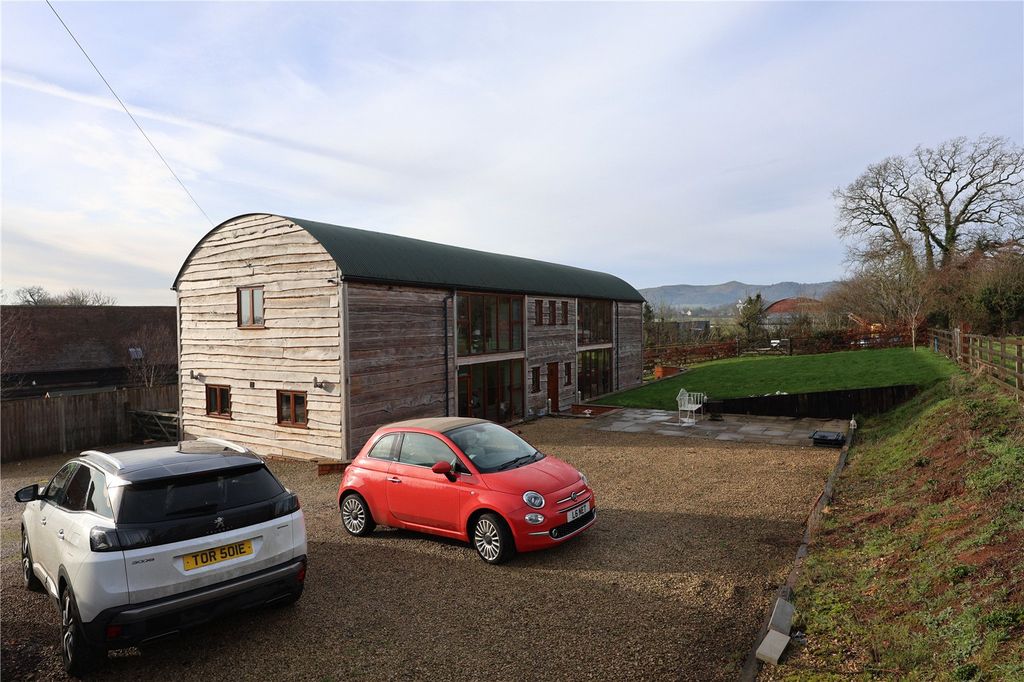 Property photo 2 of 30 Picture No. 43