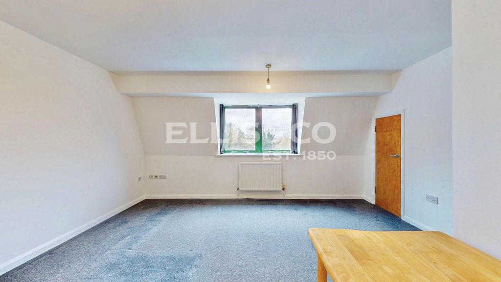 Property photo 1 of 24 Picture No. 35