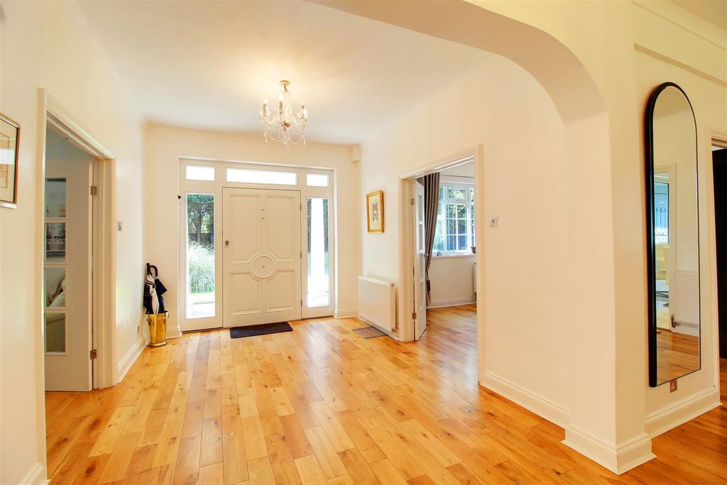 Additional image 27 of 5 bed detached house for saleDixons Hill Close, North Mymms AL9