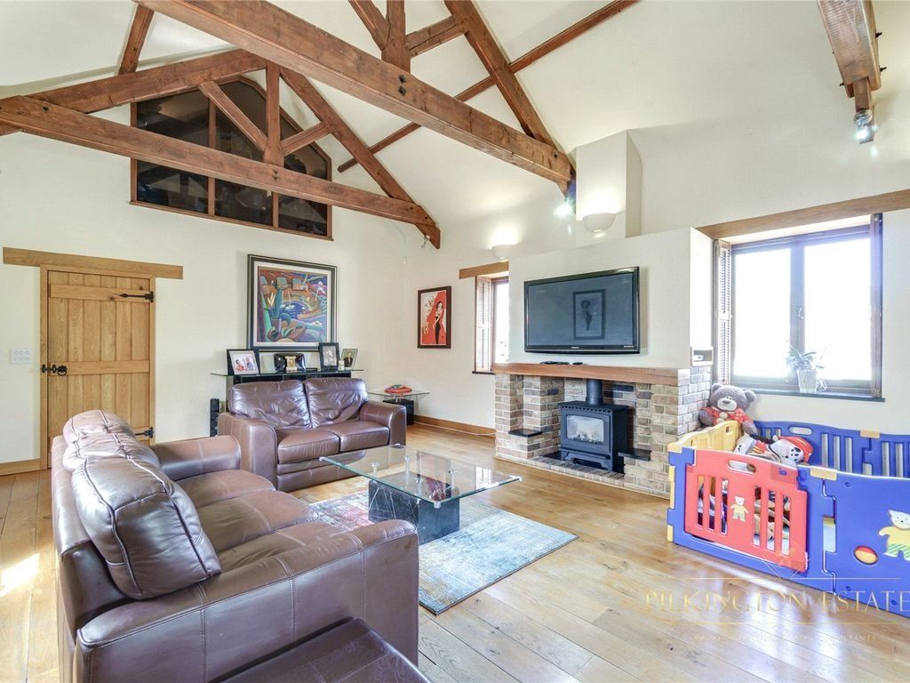 Property photo 3 of 24 4375865