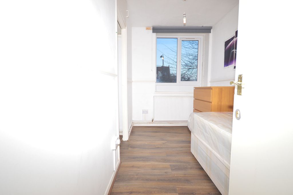 Property photo 2 of 9 Gallery