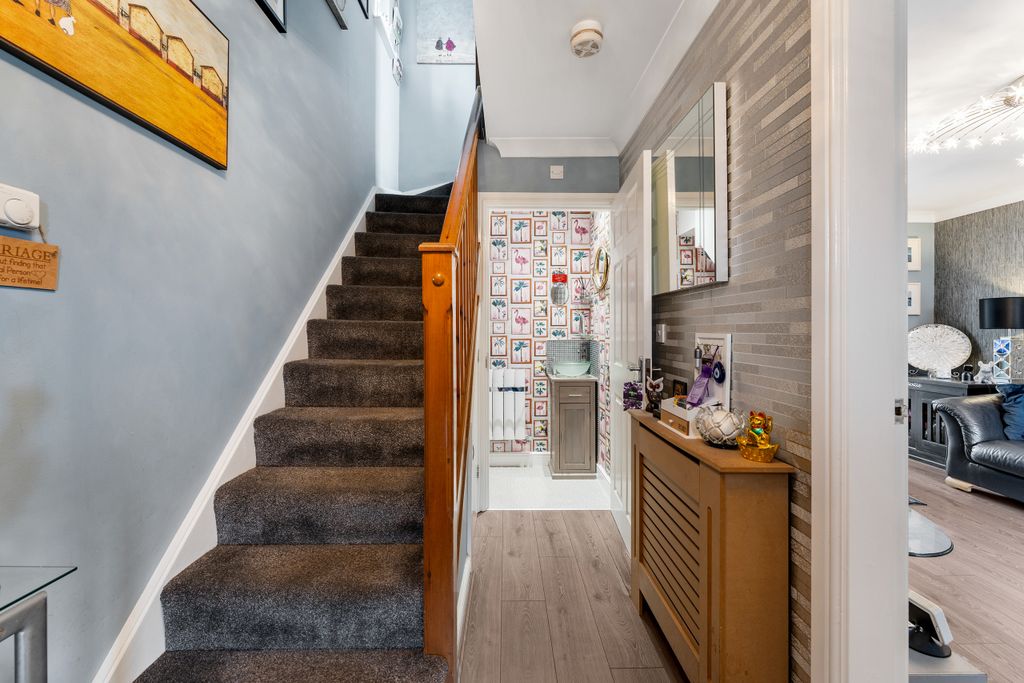 Property photo 2 of 13 38 Rushton Close Burtonwood-10