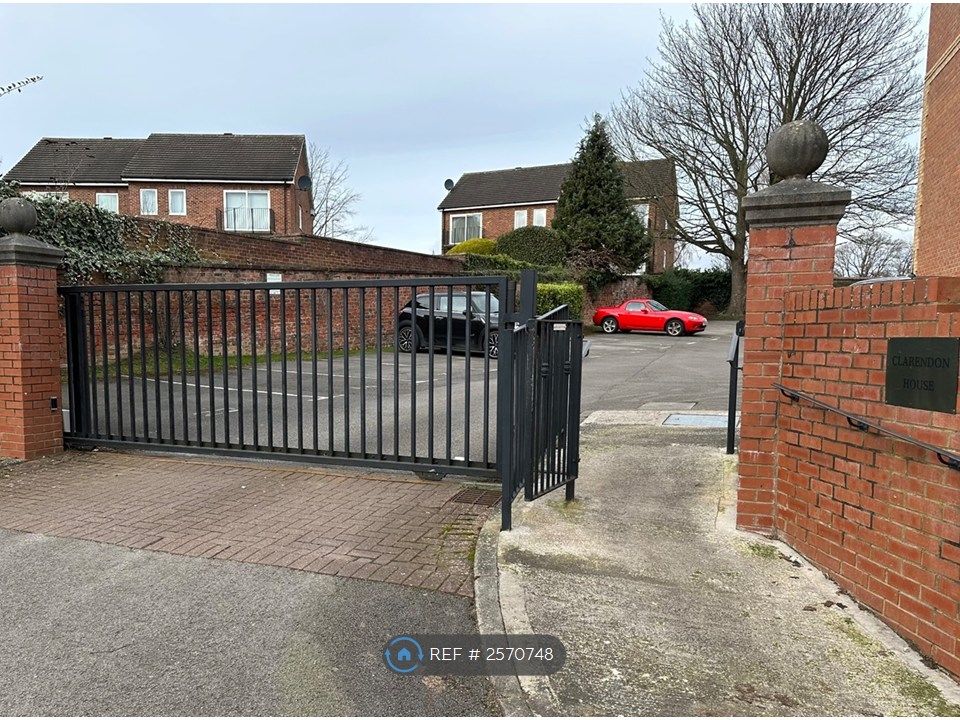 Property photo 2 of 12