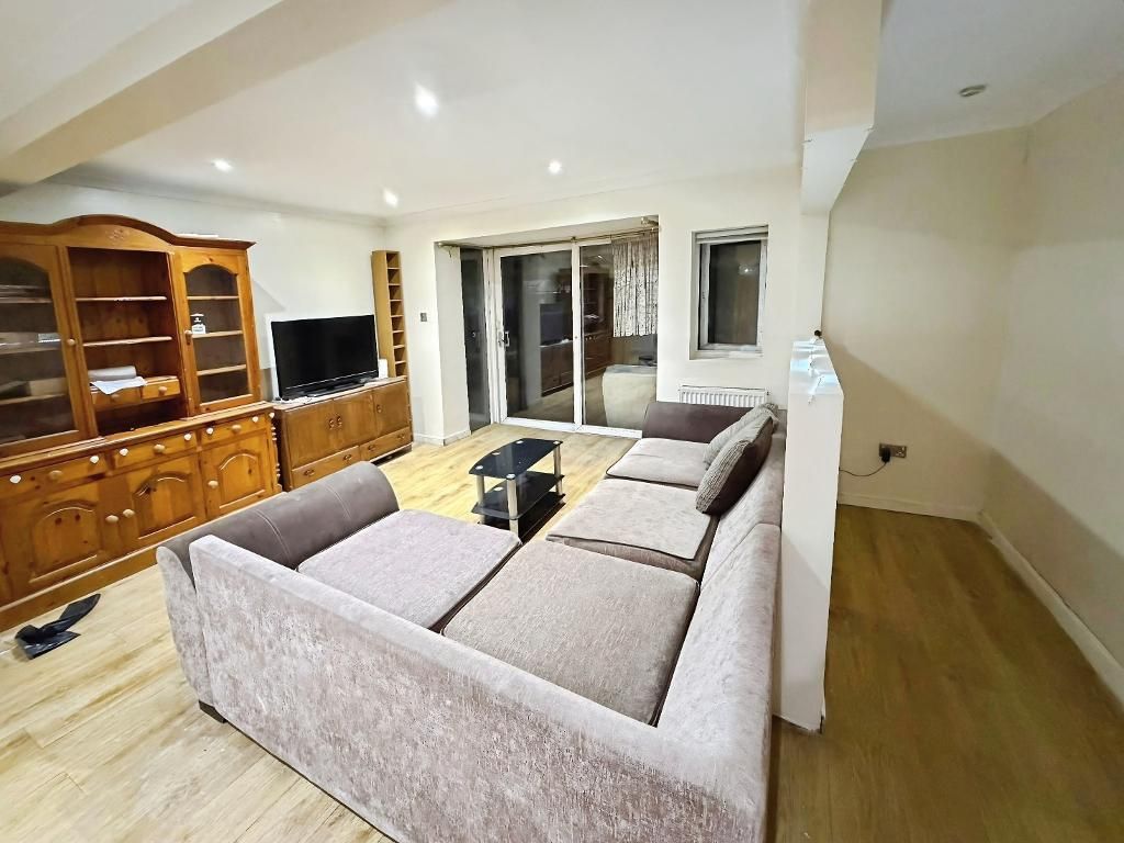 Property photo 2 of 2