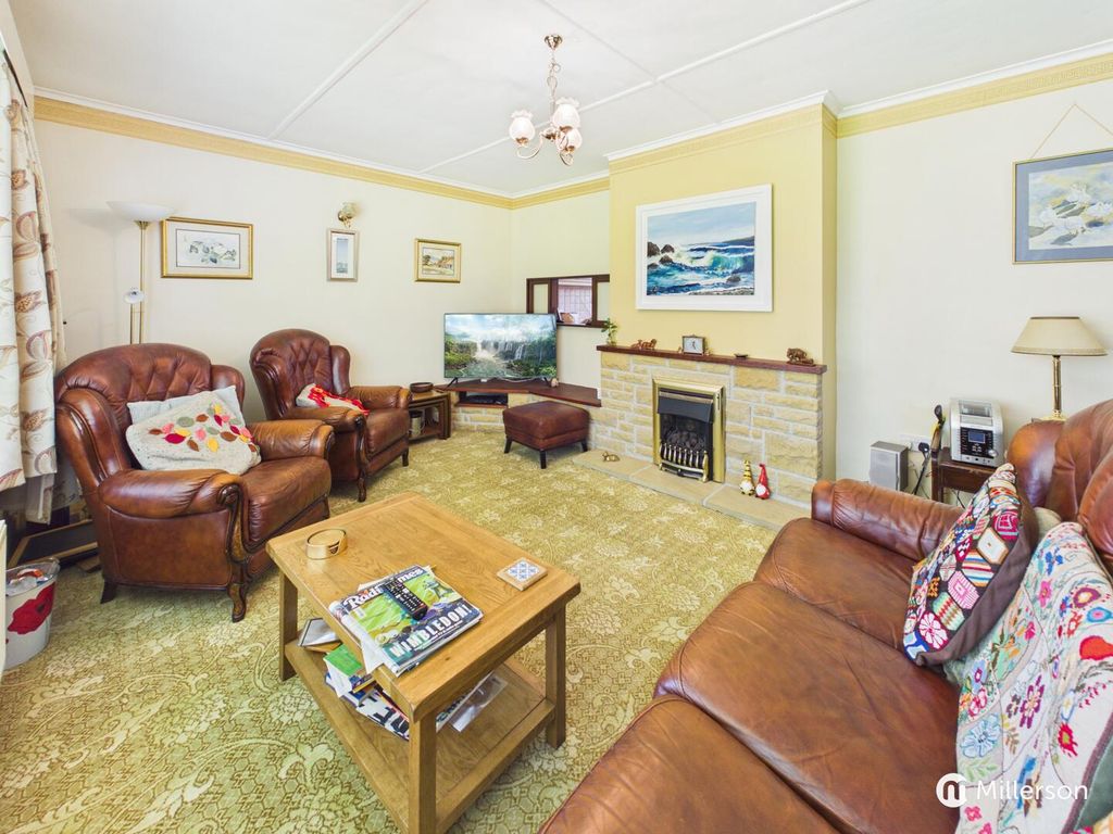 Property photo 2 of 14 Living Room