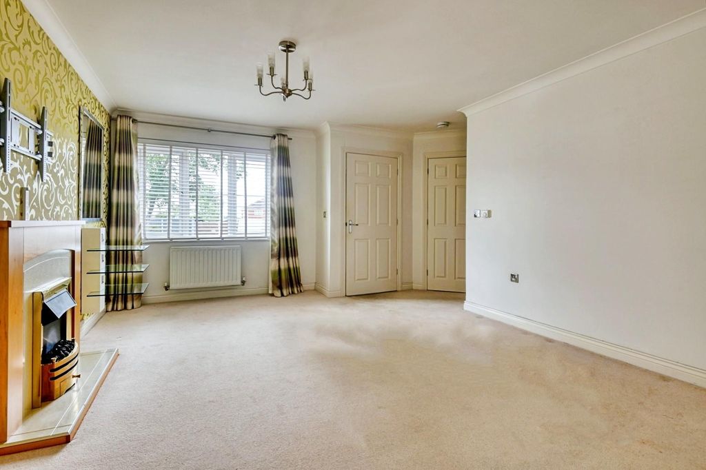 Property photo 2 of 19 4Ley21.Jpg