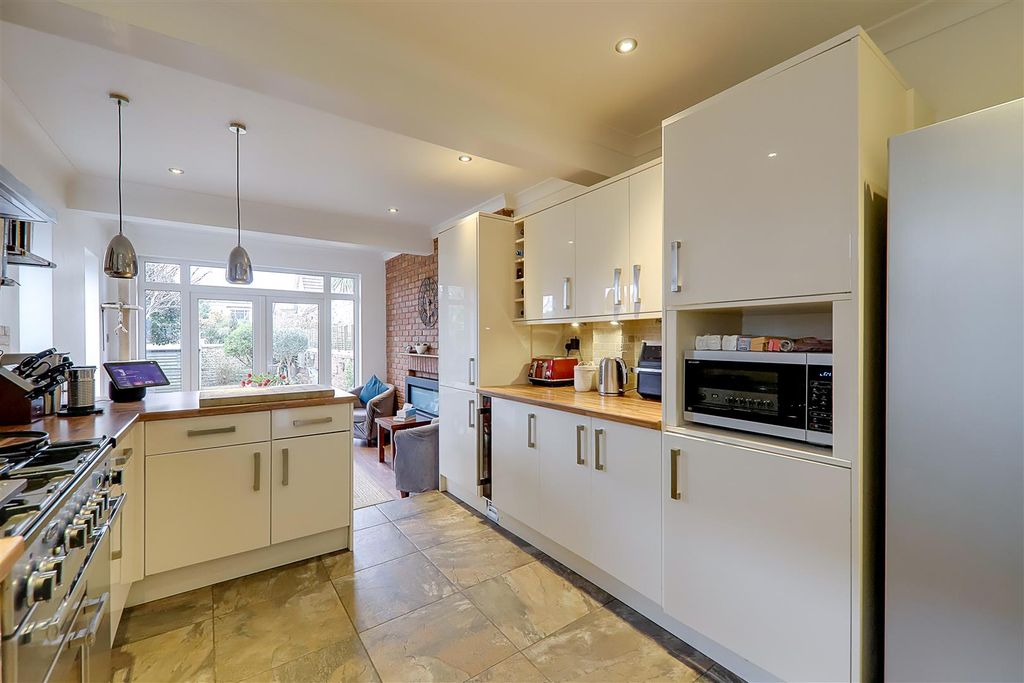 Property photo 3 of 21 Img_2255-Img_2257.Jpg