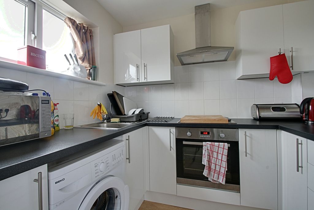Property photo 2 of 5