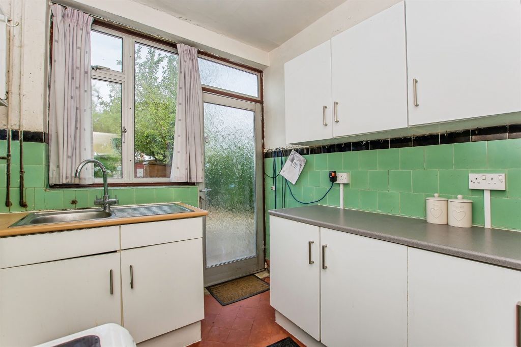 Property photo 2 of 17