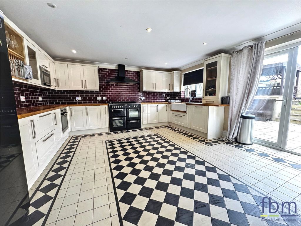 Additional image 11 of 4 bed terraced house for sale15 Springfield Terrace, The Green, Pembroke, Pembrokeshire SA71