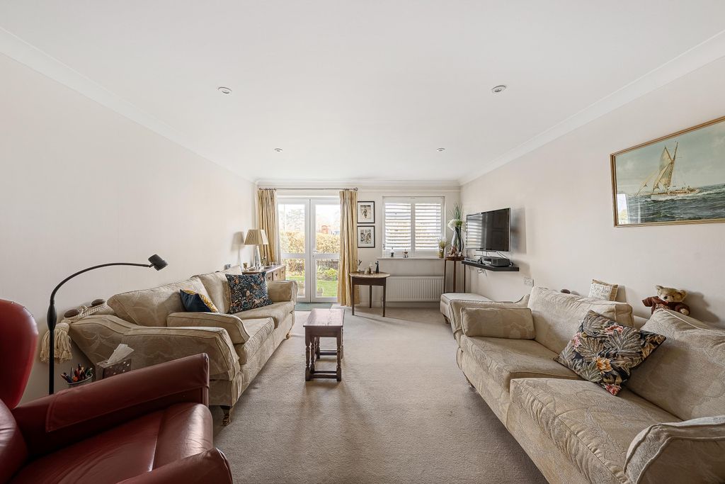 Property photo 3 of 13 Image