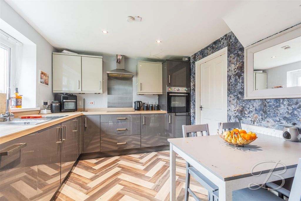 Property photo 2 of 29 Ccltd-10.Jpg