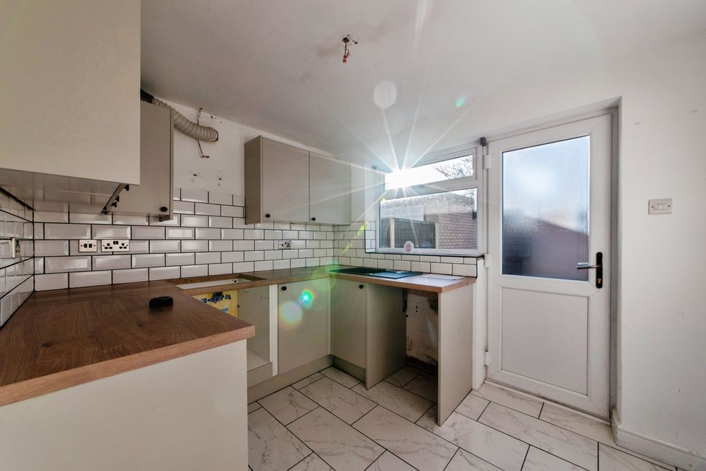 Property photo 2 of 9 Pbox-Img.Jpg