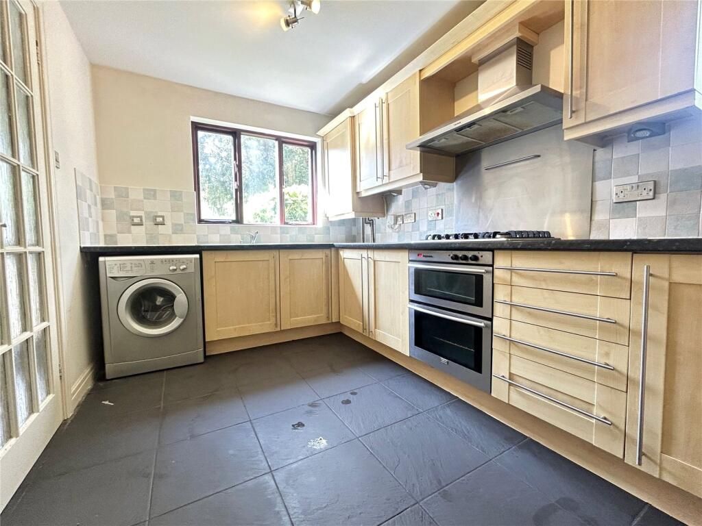 Property photo 1 of 5 2 Bed Flat To Rent Crofton Park Road, London Se4