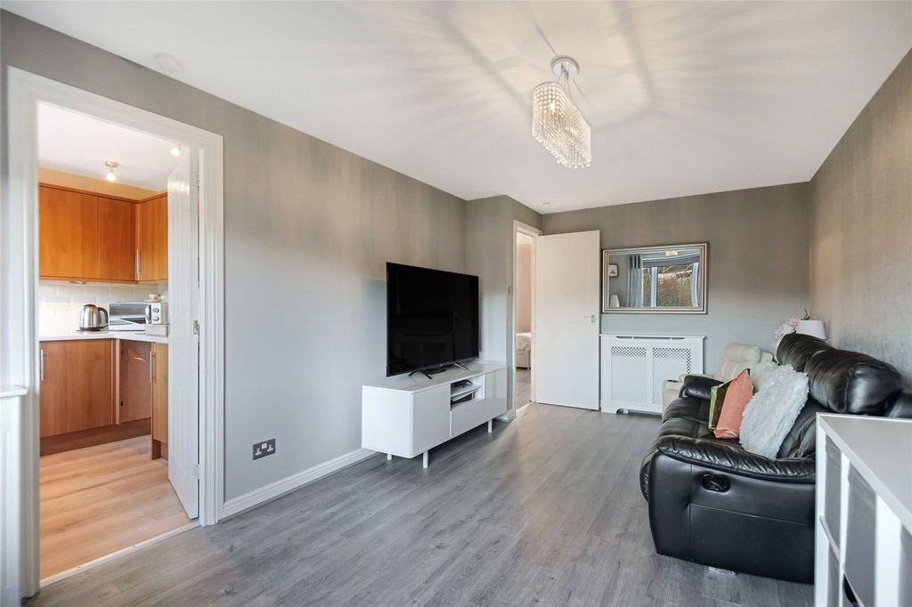 Property photo 3 of 13 3