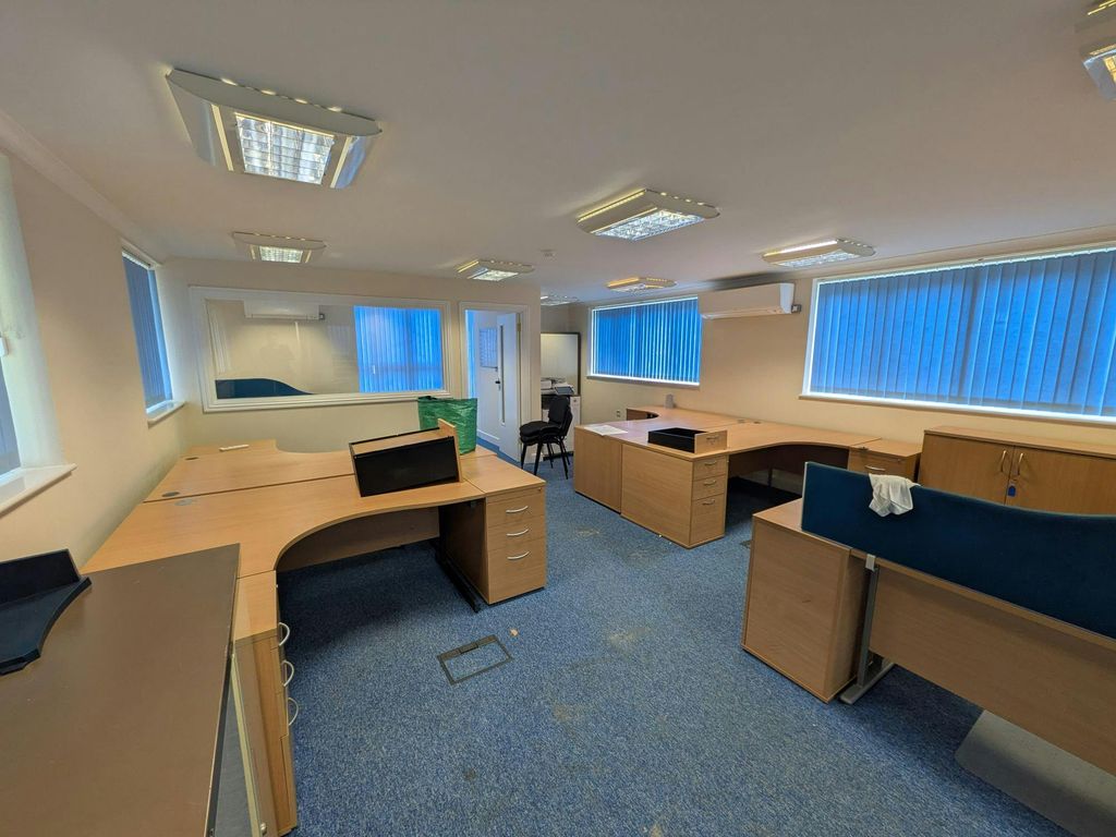 Property photo 3 of 8 9310.Jpg