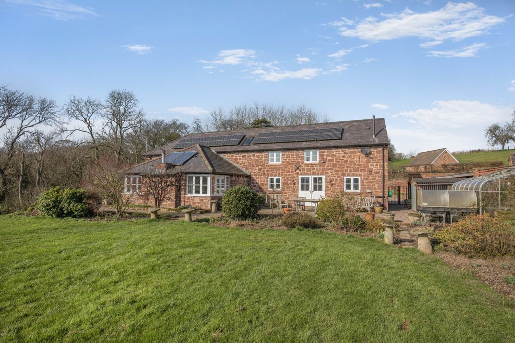 Property photo 2 of 18 Picture No. 17